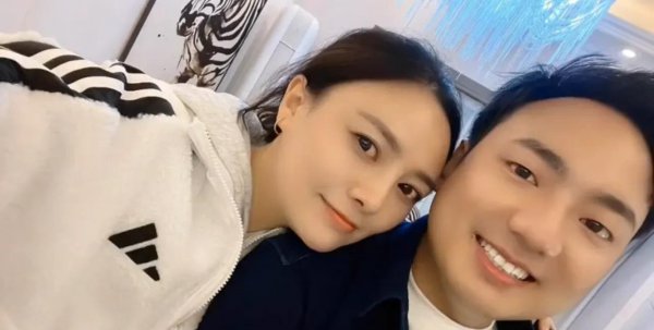 海来阿木个人资料和他老婆