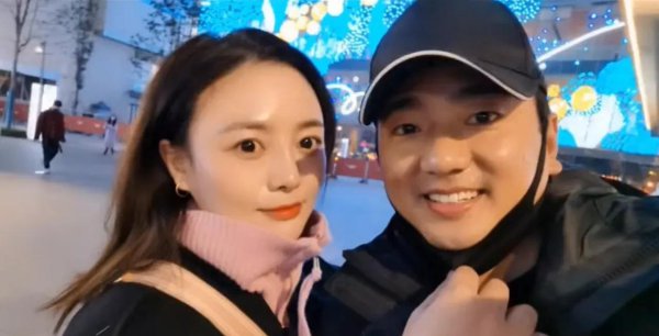 海来阿木个人资料和他老婆