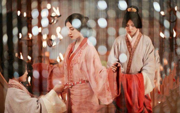 曹丕喜欢甄宓为什么还要赐死