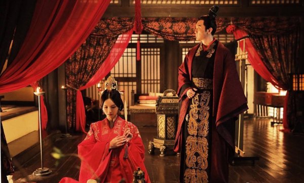 曹丕喜欢甄宓为什么还要赐死