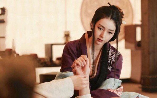 曹丕喜欢甄宓为什么还要赐死