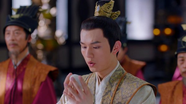 斛珠夫人柏奚是什么意思