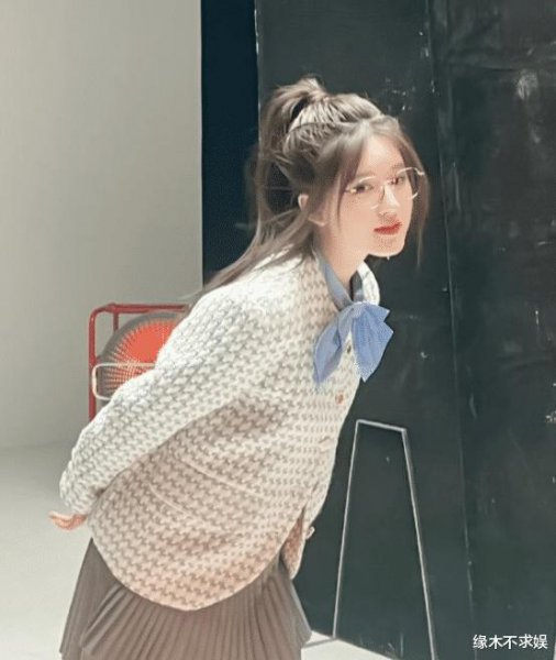 赵露思身高体重大概是多少