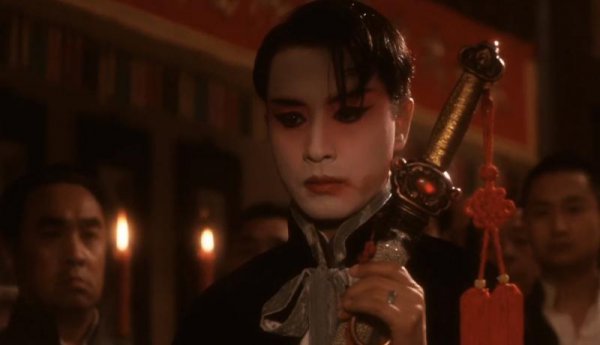 袁四爷对蝶衣做了什么