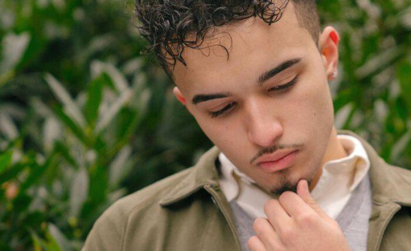 怎么看脸型适合什么风格