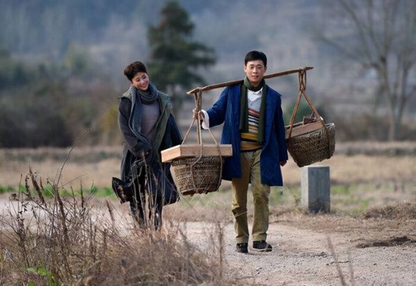 骆玉珠为什么躲八年