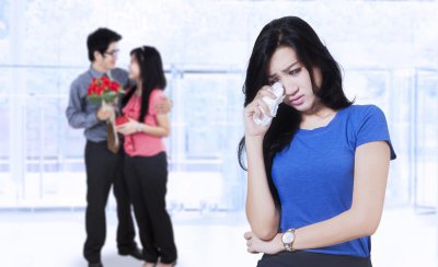 三招知道男人是否已婚特点 说明男人已婚的几个迹象