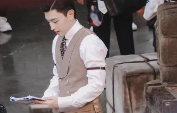 天涯八卦帖子深扒邓伦