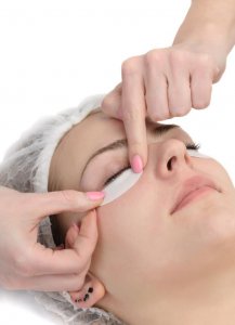 补睫毛一般多少天去补 补睫毛多长时间去补一次效果最佳