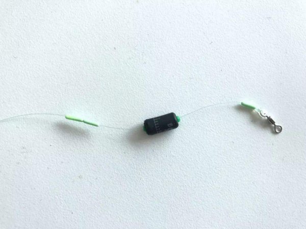 为什么水面很多白条却钓不到