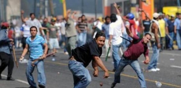 洪都拉斯蓝洞地理位置