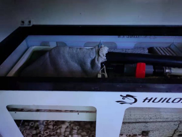 鱼缸有泡沫怎么处理去除