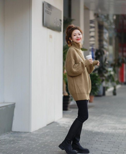 黑色牛仔裤配什么颜色上衣好看