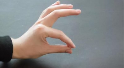 泡沫胶用什么可以快速去除 泡沫胶弄手上怎么清理干净