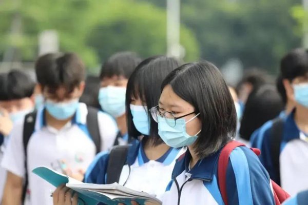 鼓励高三女儿的温暖的话语