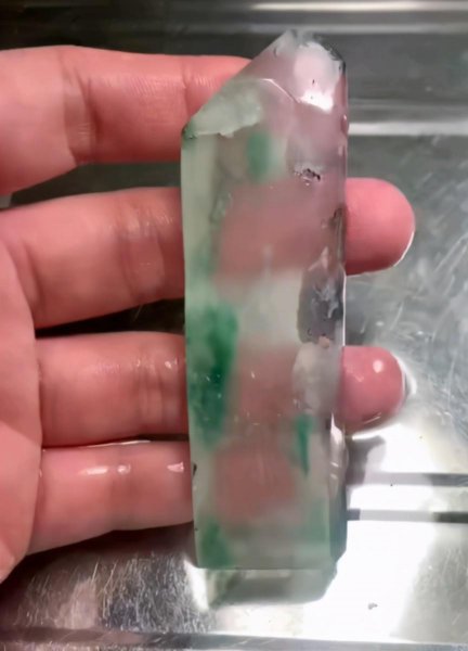 高冰种翡翠原石的魅力