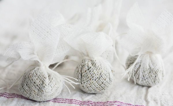 地笼抓黄鳝放什么饵料