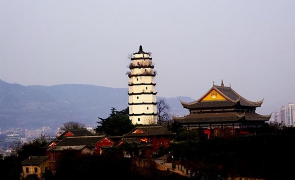 凤凰山的具体位置在哪儿