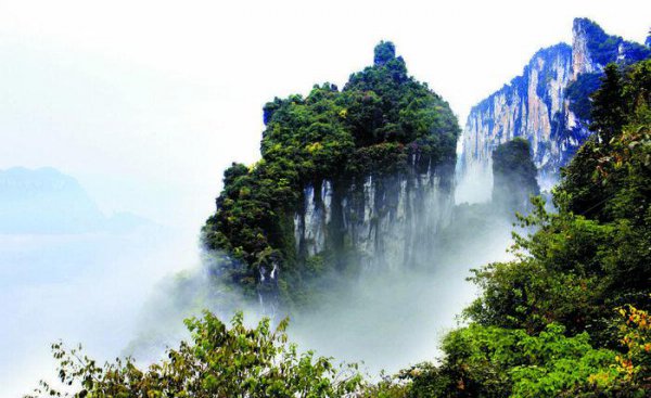 凤凰山的具体位置在哪儿