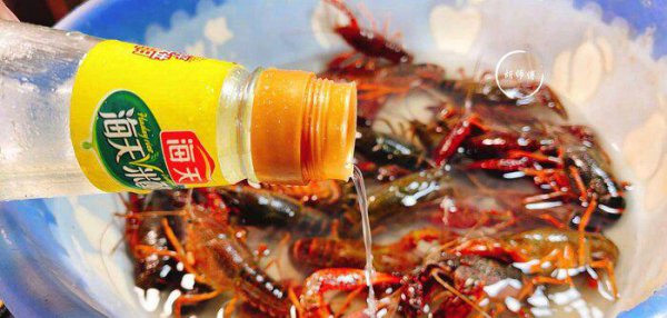 龙虾怎么洗才干净
