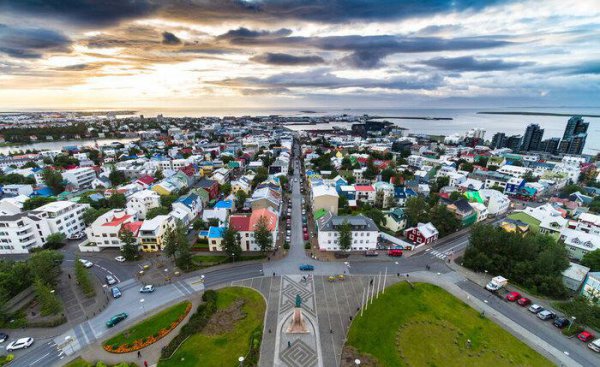 冰岛是哪个国家的城市