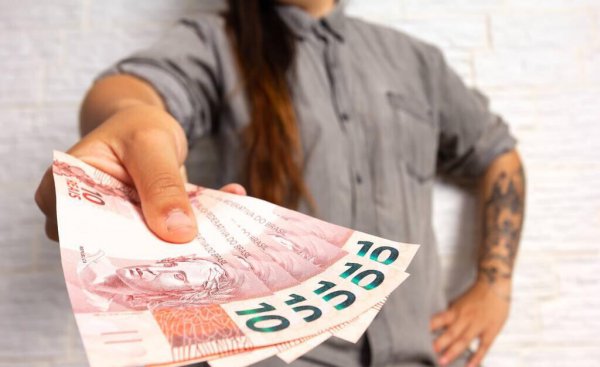 家庭年收入30万普遍吗