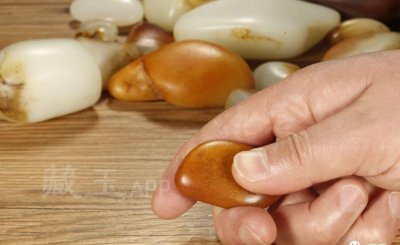 和田玉什么玉好 什么样的和田玉盘玩起来才是最好的