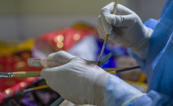 殡仪馆化妆师工资多少