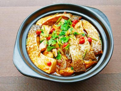 鲢鱼刺多吗为什么人们不愿意买 鲢鱼怎么做才能好吃呢