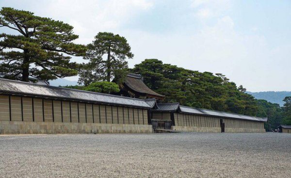 日本有没有首都呢在哪里