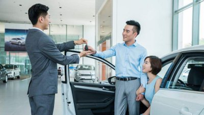 车展买车会比4s店要便宜吗 四个买车黄金时期介绍