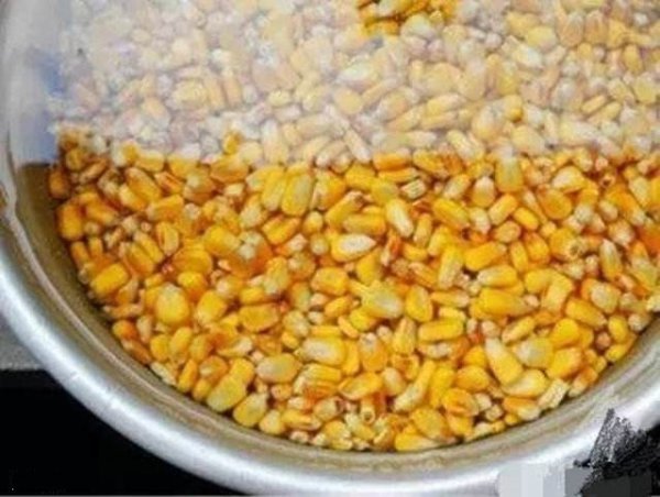 老坛玉米窝料的制作方法