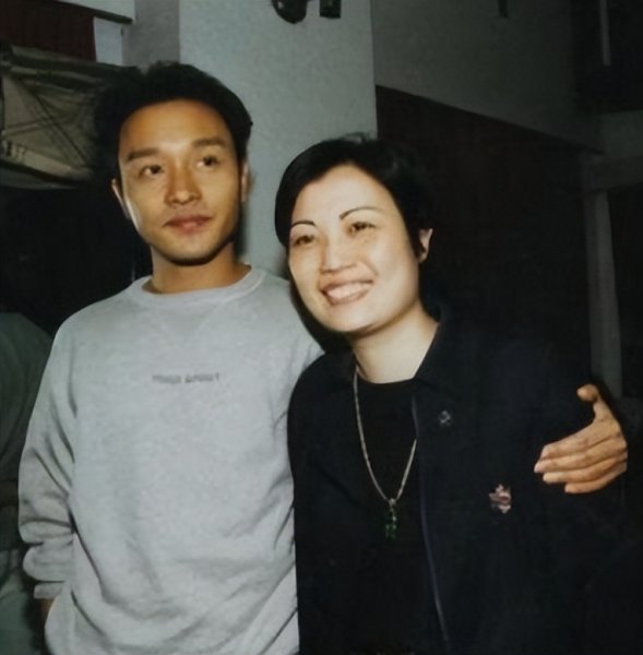 张国荣多少岁走的