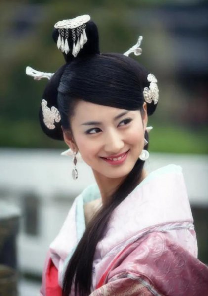 郭珍霓为何退出娱乐圈