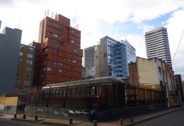 哥伦比亚在哪个洲