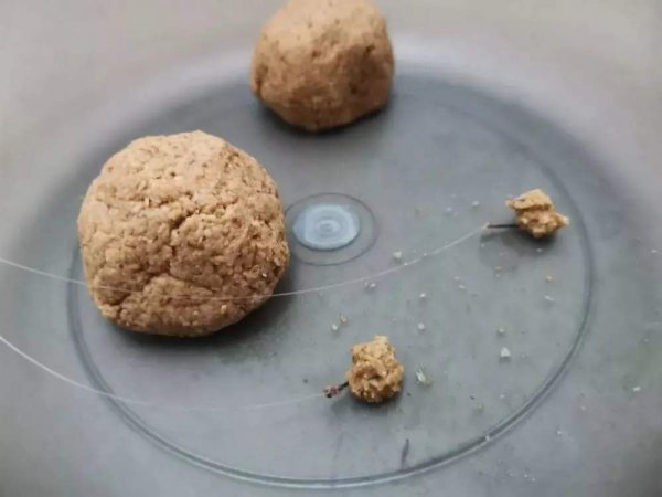 野钓鲫鱼用什么钩最好