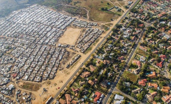 如何看待贫富差距问题