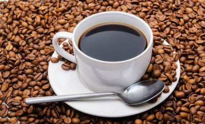 咖啡豆中度烘焙和深度烘焙哪个好喝更香 两种烘焙的区别