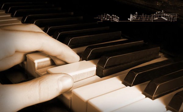 电钢琴和钢琴区别和联系