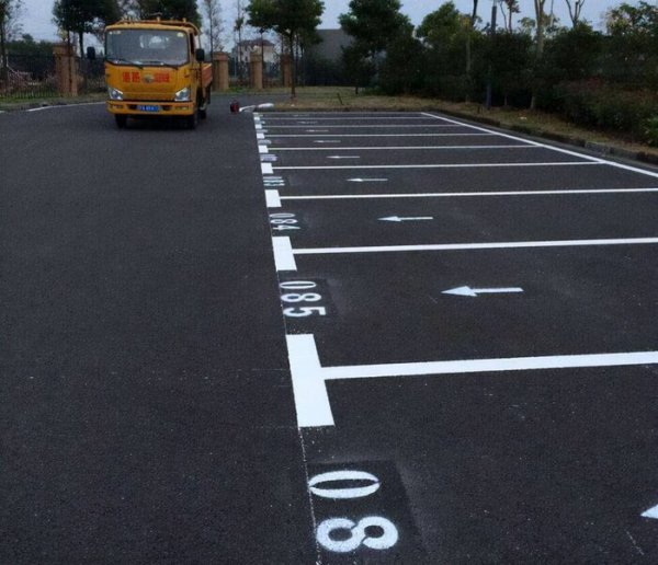 小区的车位有产权吗