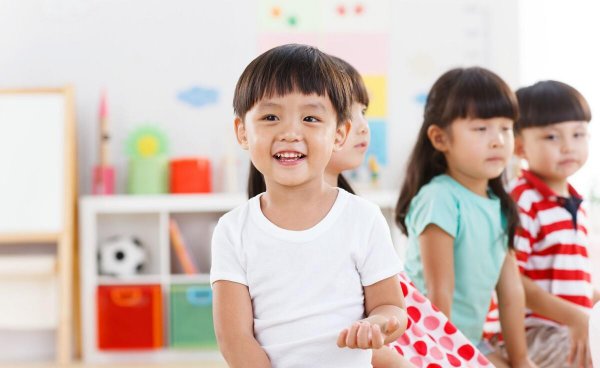 孩子爱撒谎屡教不改怎么办