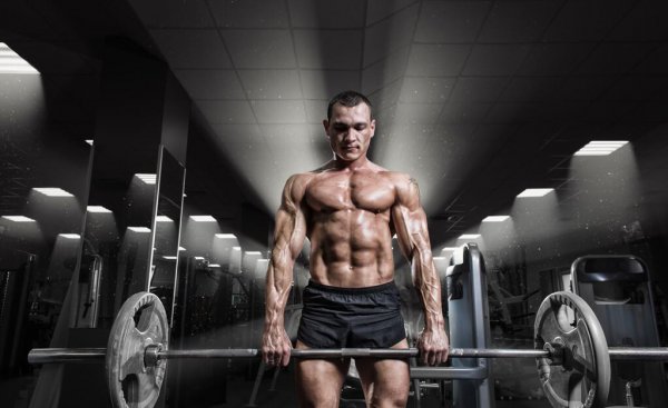 硬拉的标准动作是什么