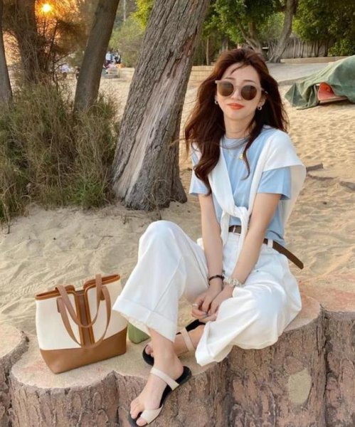 蓝色显白吗怎么搭配