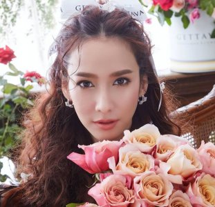 泰国月亮姐姐资料 泰国女星aump为何没有人敢惹