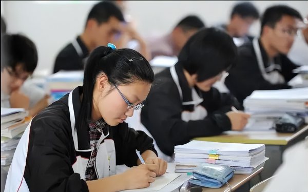 高考600分能上什么大学