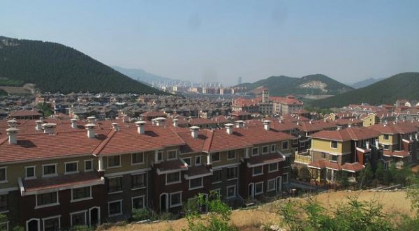 房子靠近山是硬伤吗