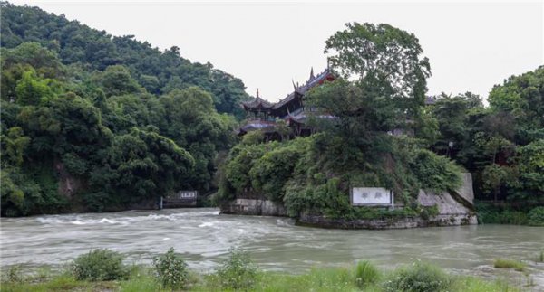 都江堰修建年代是什么时候