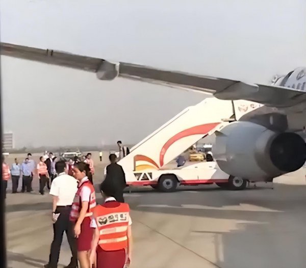 刘传健英雄机长事件简介