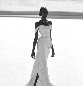 什么颜色显肤色白 什么颜色适合黄黑皮穿且比较显白