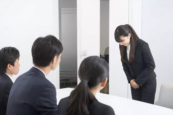 老师改行做公务员感受